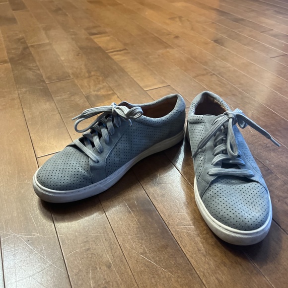 Light grey leather sneakers - Picture 3 of 4